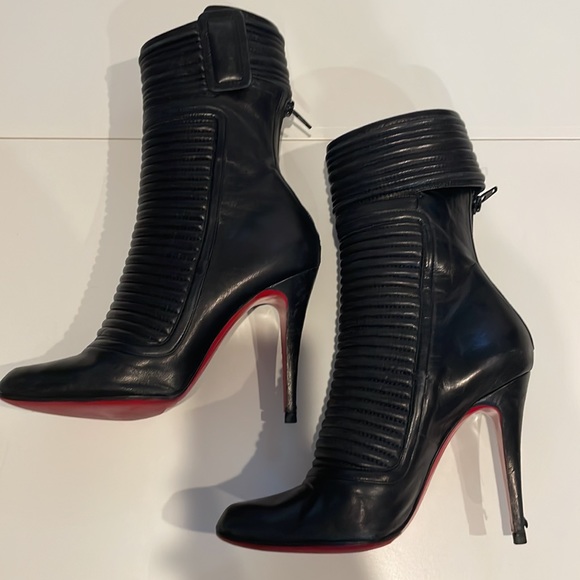 Christian Louboutin Apollonia Boots in black leather size 38.5 - Picture 3 of 10